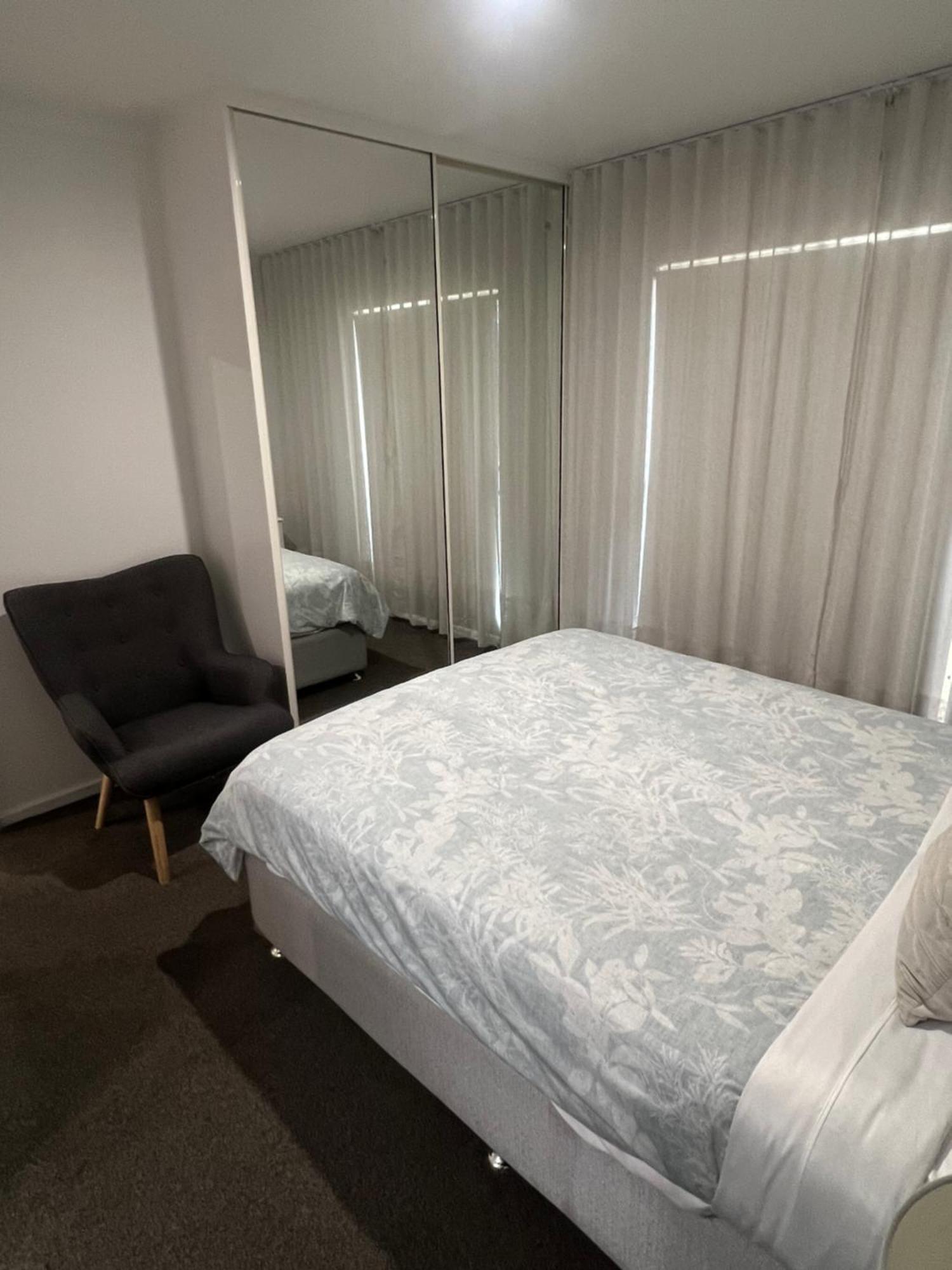 Adelaide Cbd Apartment - 3Br, 2Bath & Carpark Eksteriør bilde